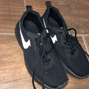 Black Nike